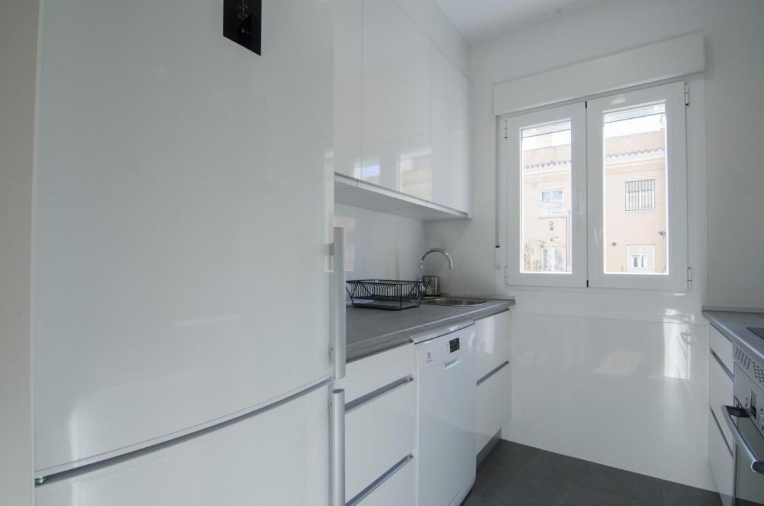 2 Bedrooms 2 Bathrooms Furnished - Bernabeu - Business Area With Terrace - Minty Stay Мадрид Екстериор снимка