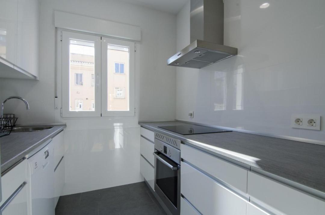 2 Bedrooms 2 Bathrooms Furnished - Bernabeu - Business Area With Terrace - Minty Stay Мадрид Екстериор снимка